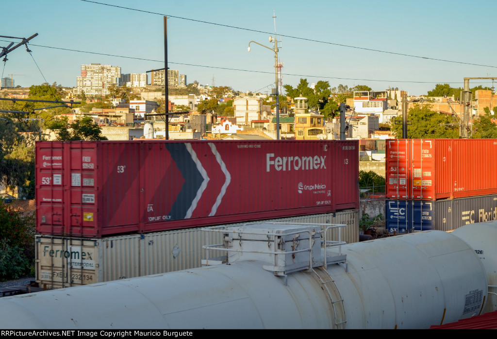 FXEU Container red scheme